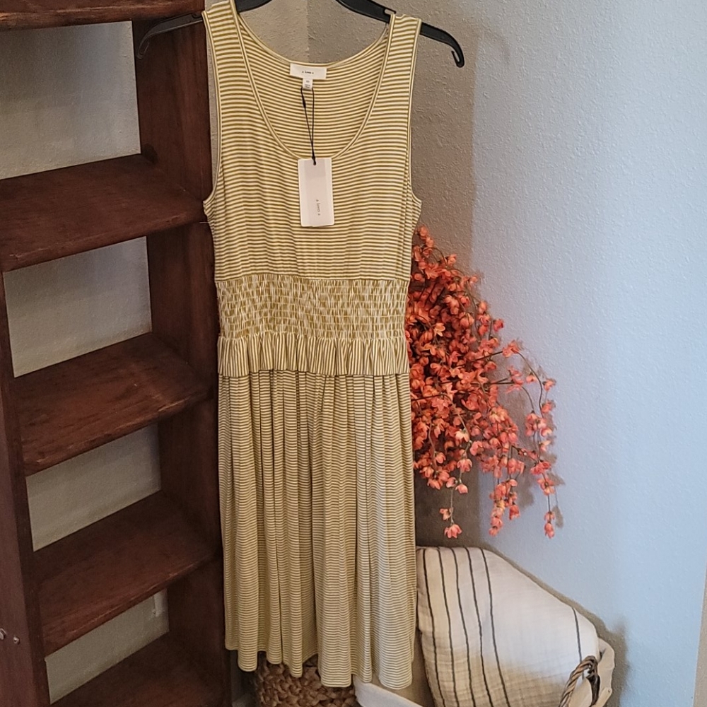 a loves a soft comfortable dress BNWT